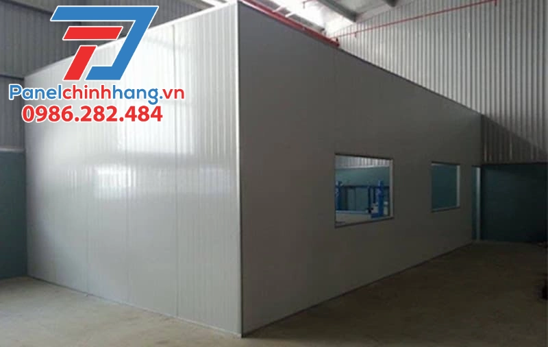 làm phòng bằng tấm panel