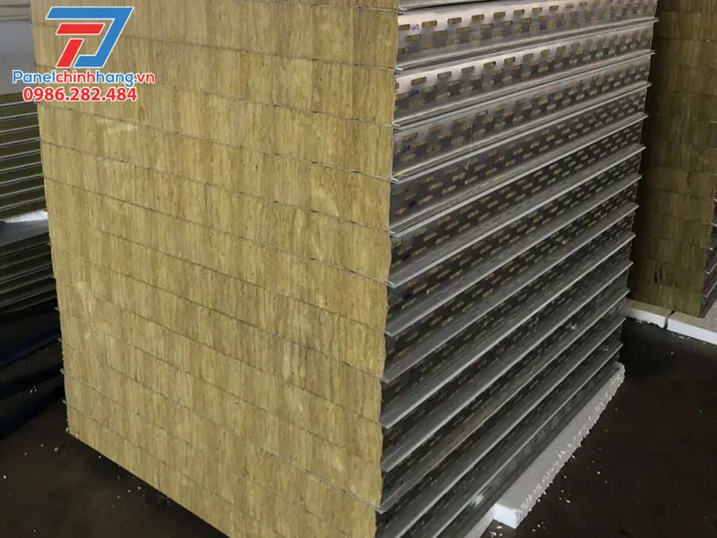 Sử dụng Panel bông khoáng (Rockwool) cách nhiệt nhà mái thái