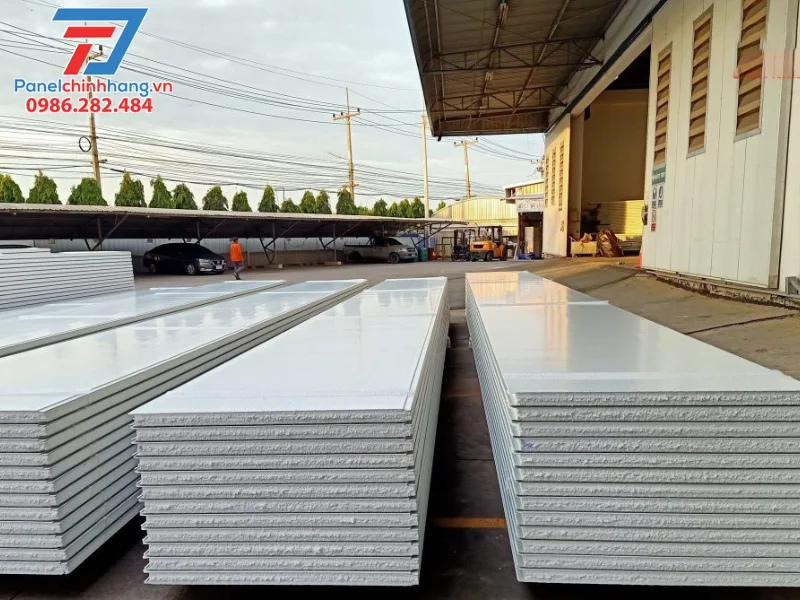 Phân tích ưu điểm của vật liệu Panel cách nhiệt Phân tích ưu điểm của vật liệu Panel cách nhiệt
