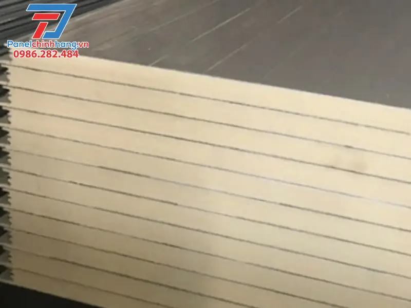 Ứng dụng Panel PU trong cách nhiệt cho phòng thí nghiệm
