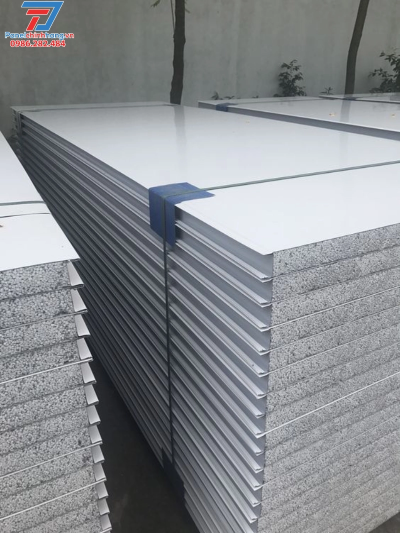 Panel EPS chống cháy và Panel EPS thường