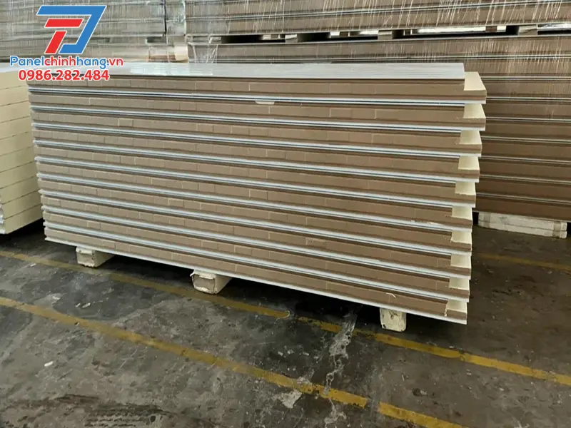 Ứng dụng Panel PU trong việc cách nhiệt showroom