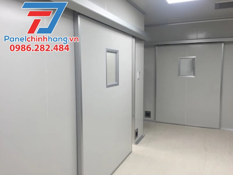 làm phòng bằng tấm panel cách nhiệt