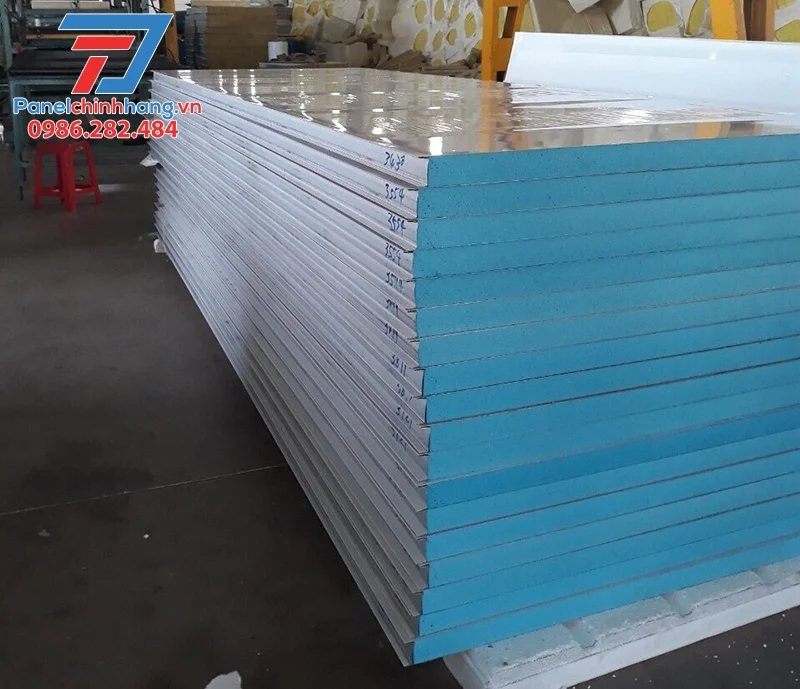 thi công tấm vách panel EPS