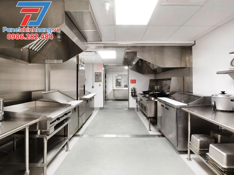 cách nhiệt bếp ăn công nghiệp