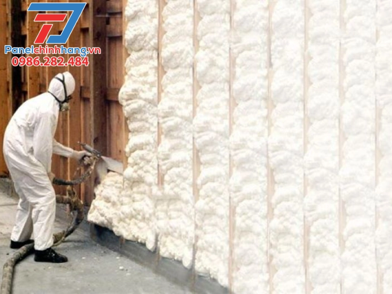 phun PU Foam cách nhiệt xưởng may