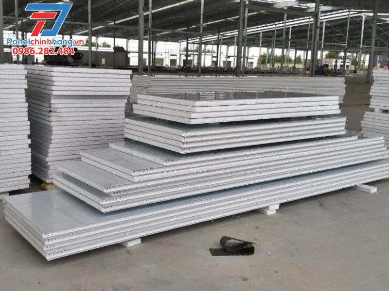 Panelchinhhang: Đơn vị thi công cách nhiệt xưởng linh kiện điện tử hàng đầu