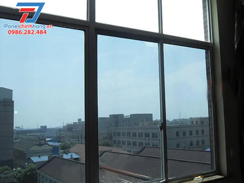 Cách nhiệt cửa và cửa sổ trong trường học