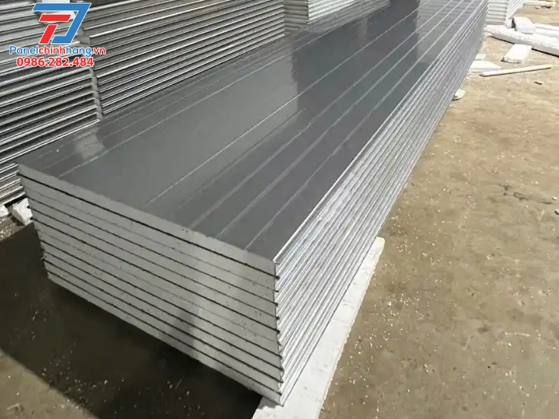 phân biệt panel cách nhiệt thật giả