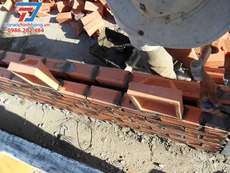 Chống nóng biệt thự hướng tây bằng cách xây tường dày 2 lớp