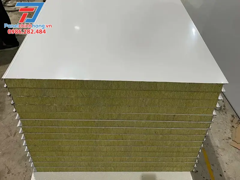 chống nóng nhà tiền chế bằng Panel EPS hoặc Panel Rockwool