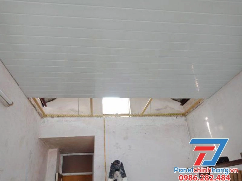 Mút cách nhiệt trần nhà PE Mút cách nhiệt trần nhà PE