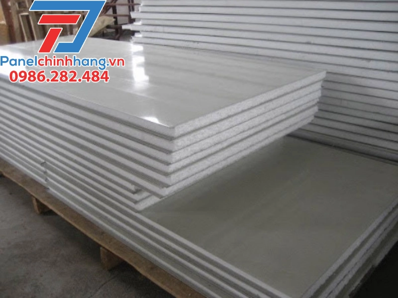 Những rủi ro khi mua tấm panel quá rẻ và cách phòng tránh Những rủi ro khi mua tấm panel quá rẻ và cách phòng tránh