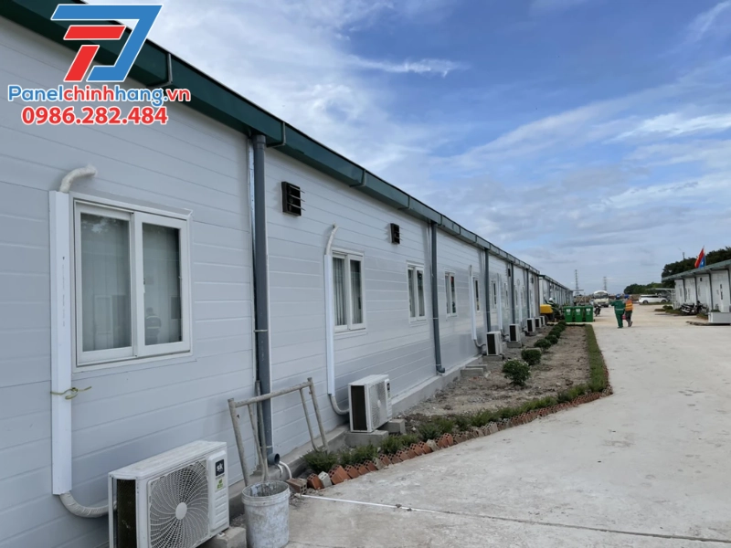 panel cách nhiệt dùng cho công trình tạm