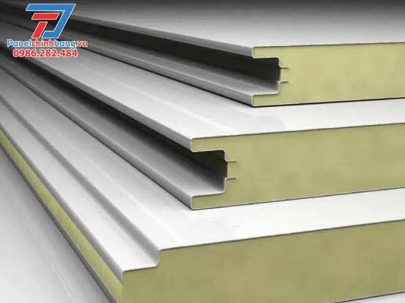 Sử dụng Panel PU để cách nhiệt lán trại công trường