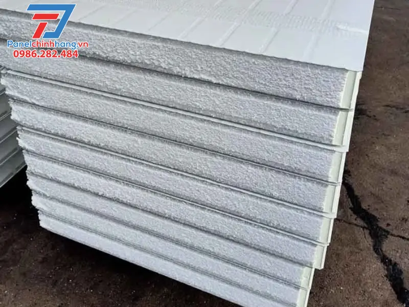 Sử dụng tấm Panel cách nhiệt cho khu vực ban công hoặc logia Sử dụng tấm Panel cách nhiệt cho khu vực ban công hoặc logia