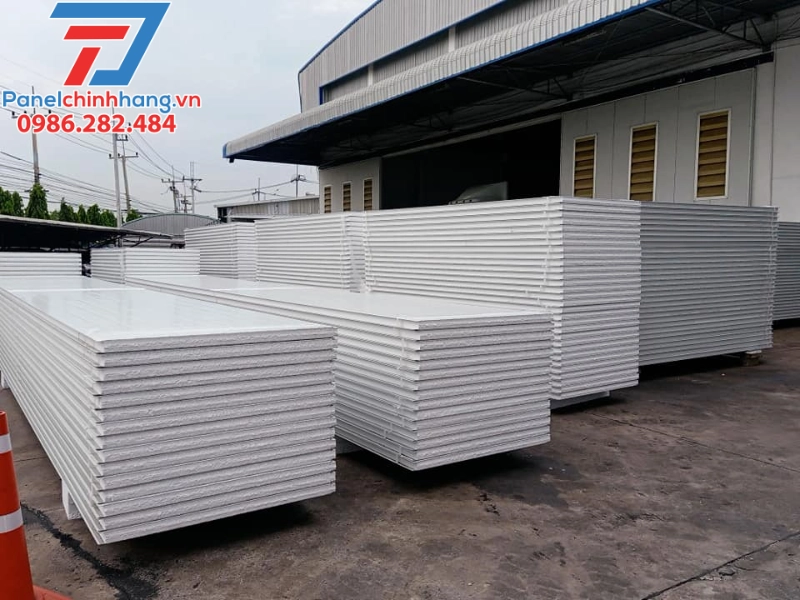 tấm Panel giá rẻ có tốt không