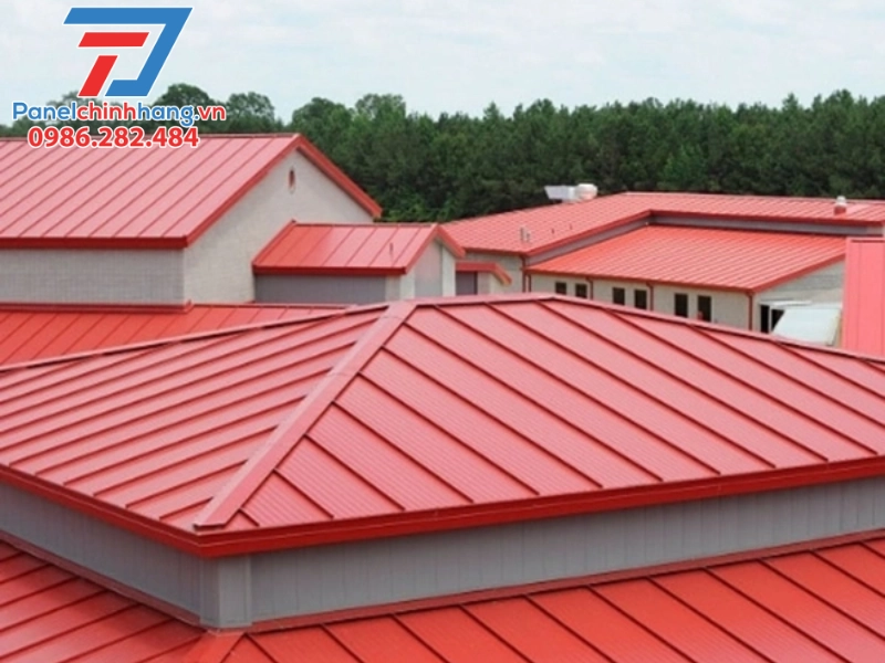 mẫu mái tôn chống nóng màu đỏ