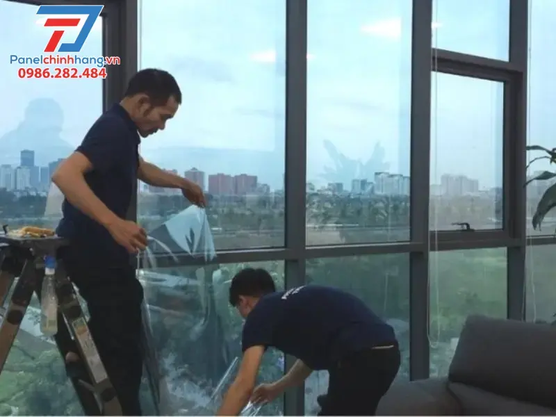 Ứng dụng Phim cách nhiệt cho kính trong việc cách nhiệt showroom
