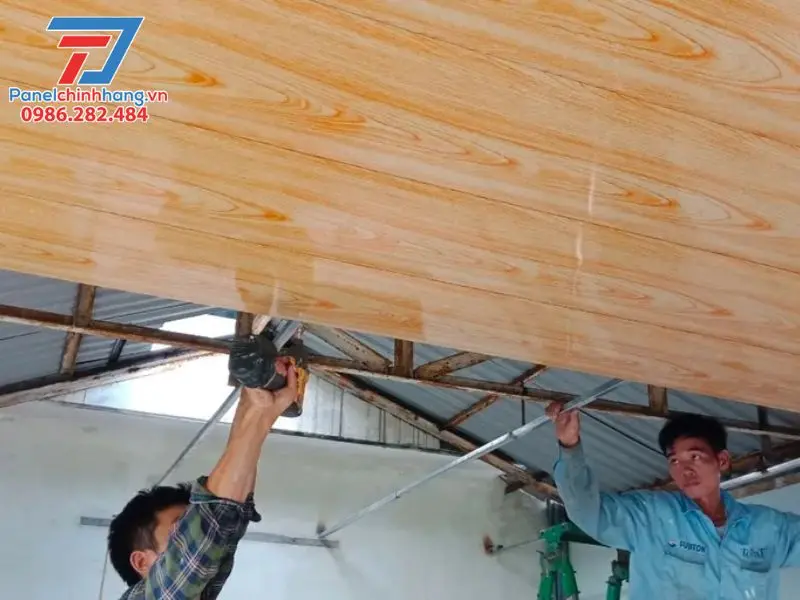 Chuẩn bị trước khi thi công trần tôn xốp