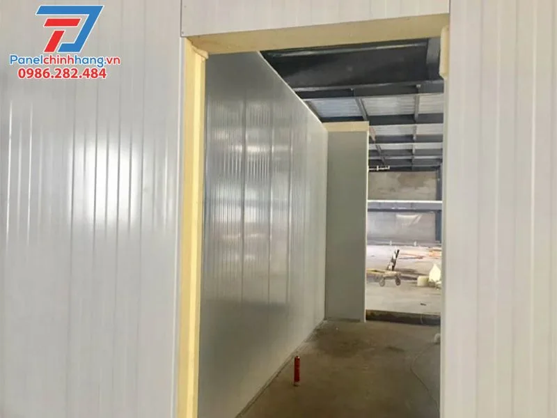 Những ứng dụng thực tiễn của tấm panel PU