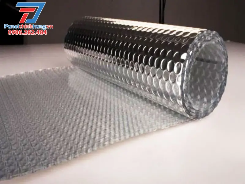 Sử dụng túi khí cách nhiệt nhà mái thái