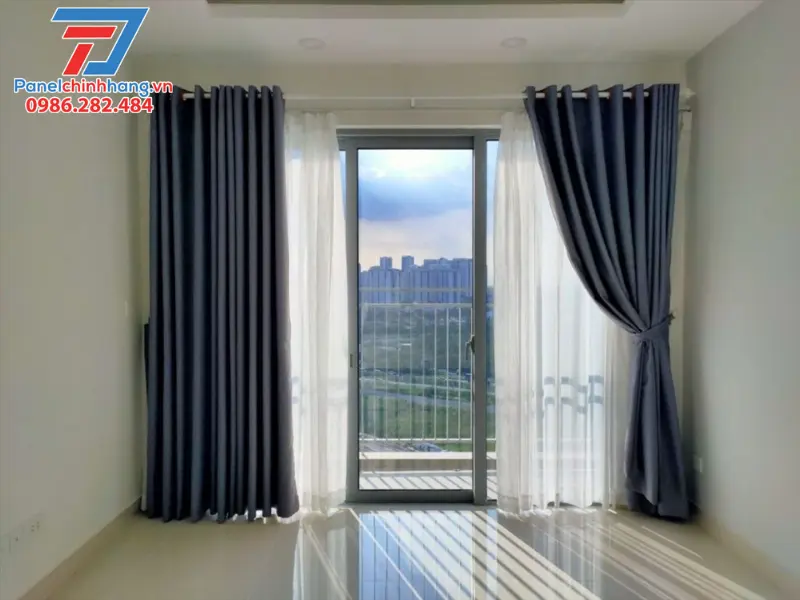 Lắp đặt rèm cửa dày, màu sáng để chống nóng cho nhà liền kề Lắp đặt rèm cửa dày, màu sáng để chống nóng cho nhà liền kề