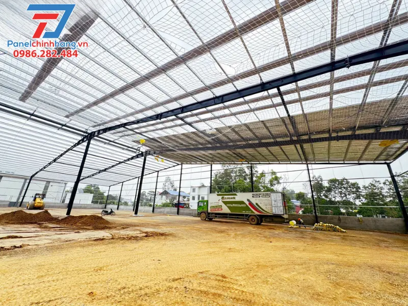 công dụng của bông thủy tinh cho nhà xưởng