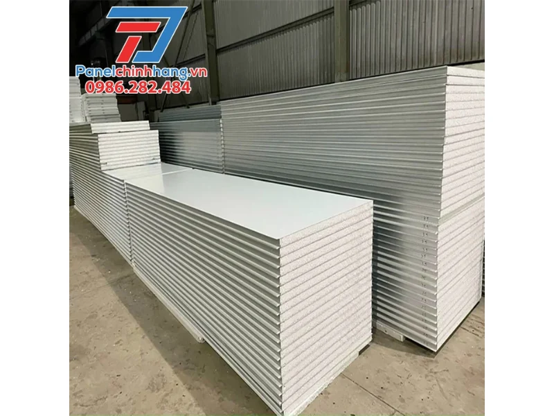 Panel EPS hay tường gạch