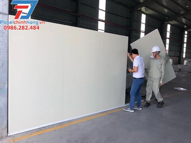 giá nhà làm bằng tấm panel