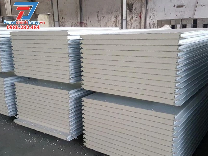 panel cách nhiệt có giúp ngăn ngừa ẩm mốc không