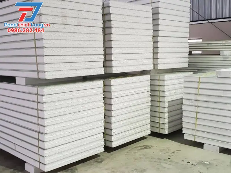 Cách chống nóng cho ong mật hiệu quả nhất: Sử dụng tấm panel cách nhiệt